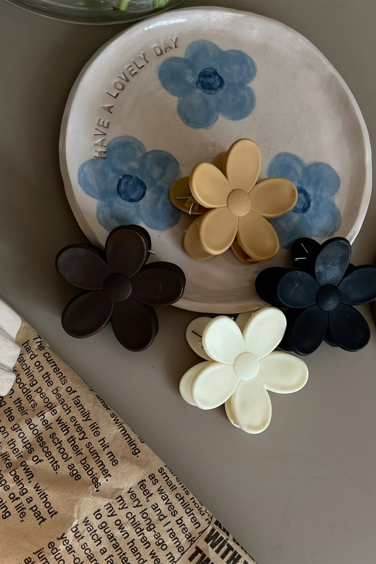 4 Pieces Flower Latch Buckle Set AK122 - EYYO