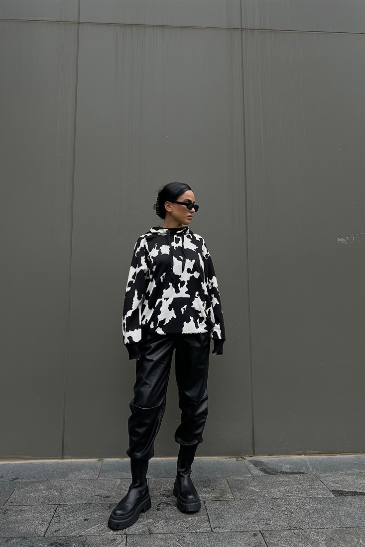 Batic Pattern Hooded Sweat ATE2049 - KTN