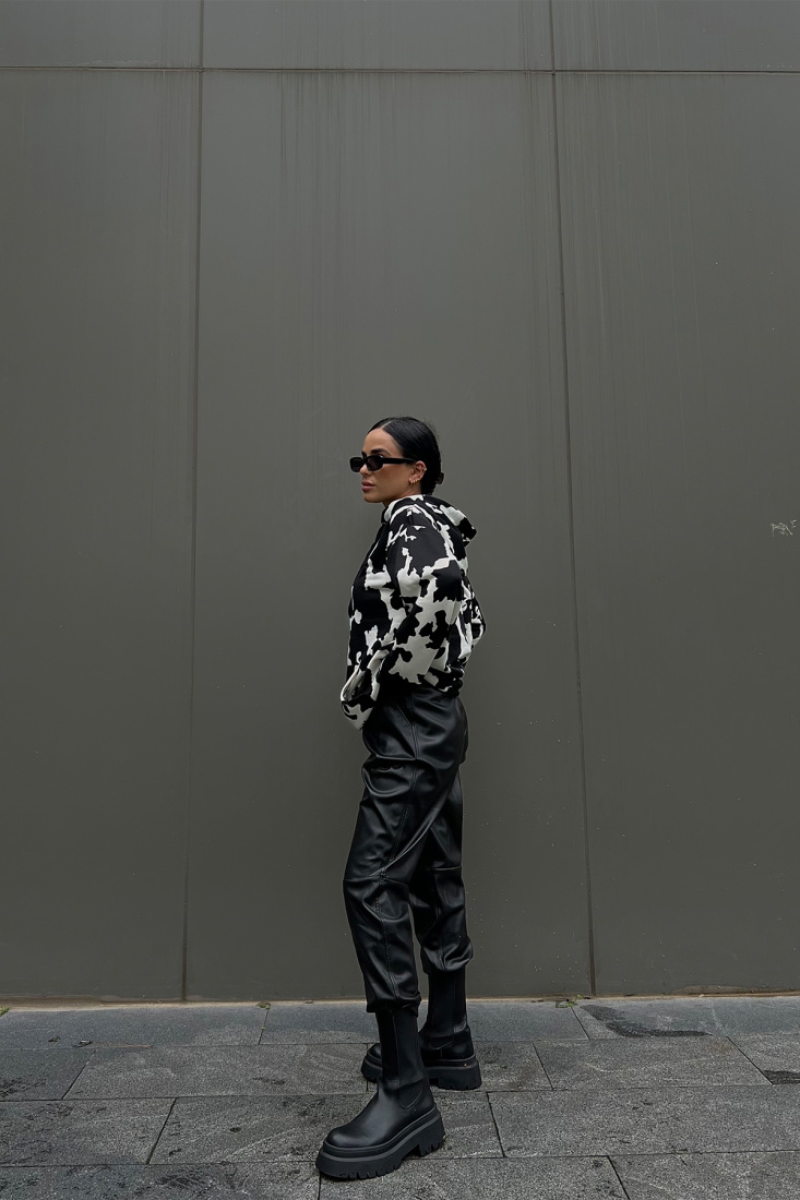 Batic Pattern Hooded Sweat ATE2049 - KTN