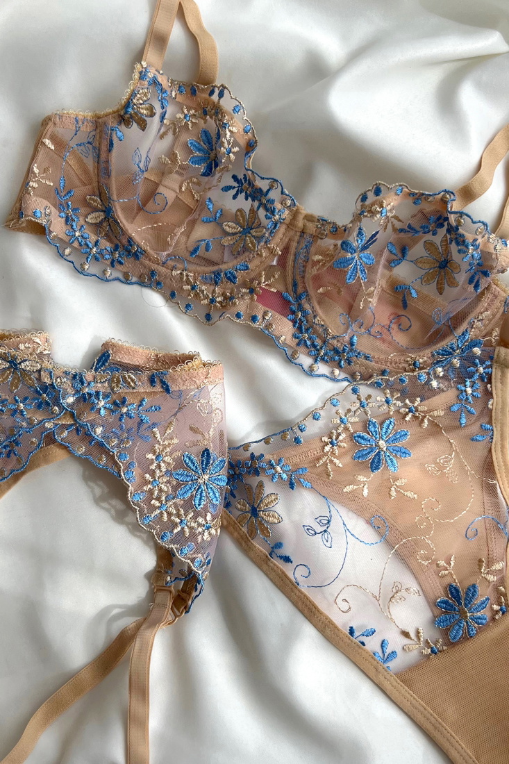 Beige Garter Flower Underwire Set ATE4467 - EYYO