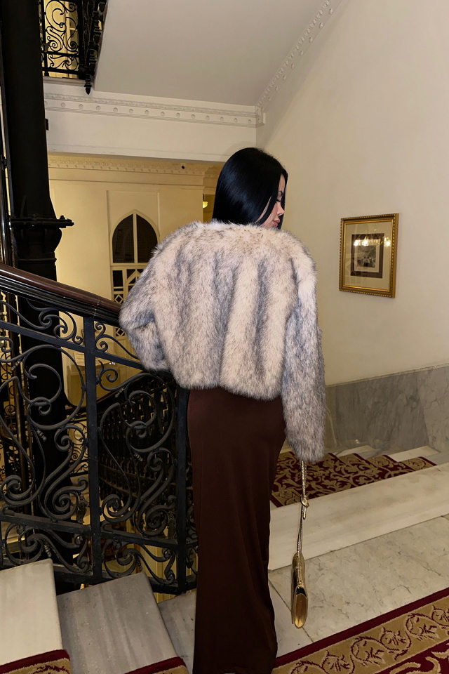 Bej Kısa Kürk Detay Ceket ATE-0452 - 5