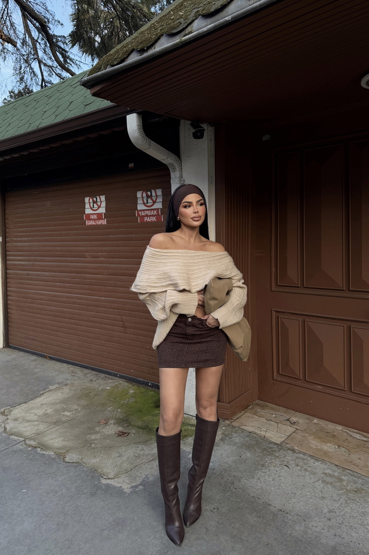 Bej Madonna Yaka Triko Kazak ATE-2278 - EYYO