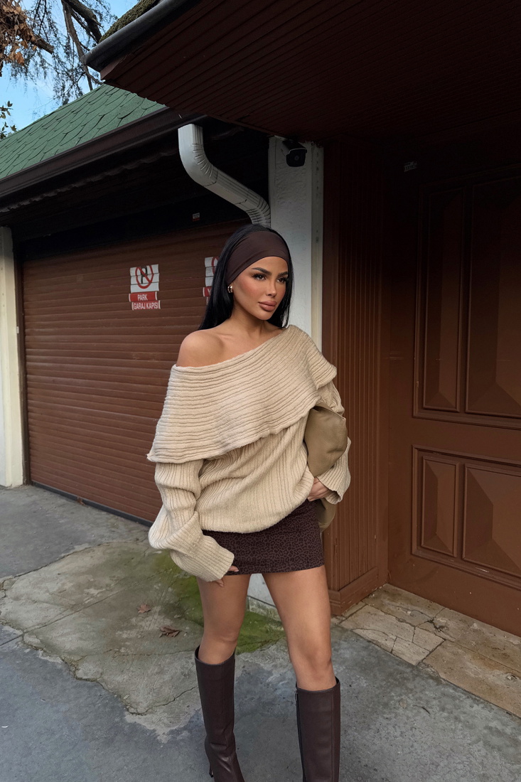 Bej Madonna Yaka Triko Kazak ATE-2278 - EYYO