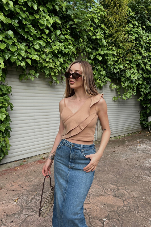 Bej Omuz Detay Crop Top