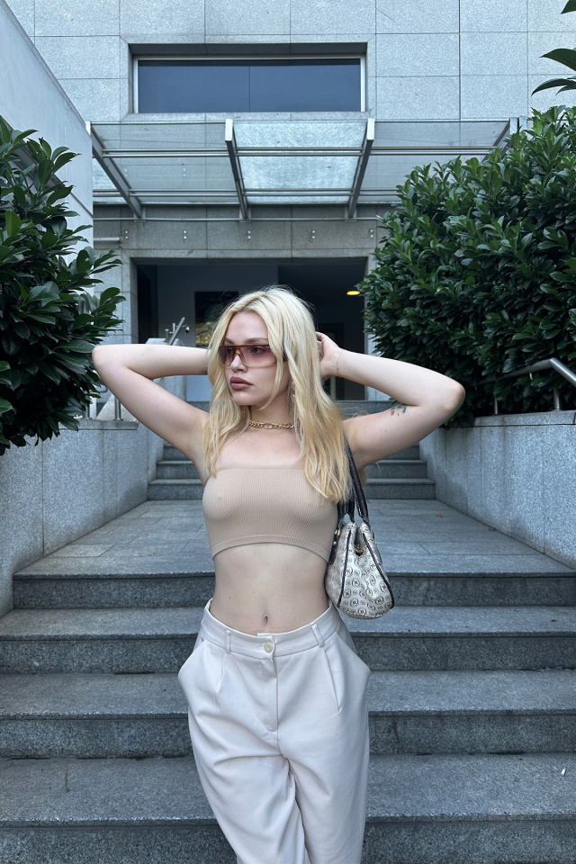 Bej Straplez Crop Top ATE7640