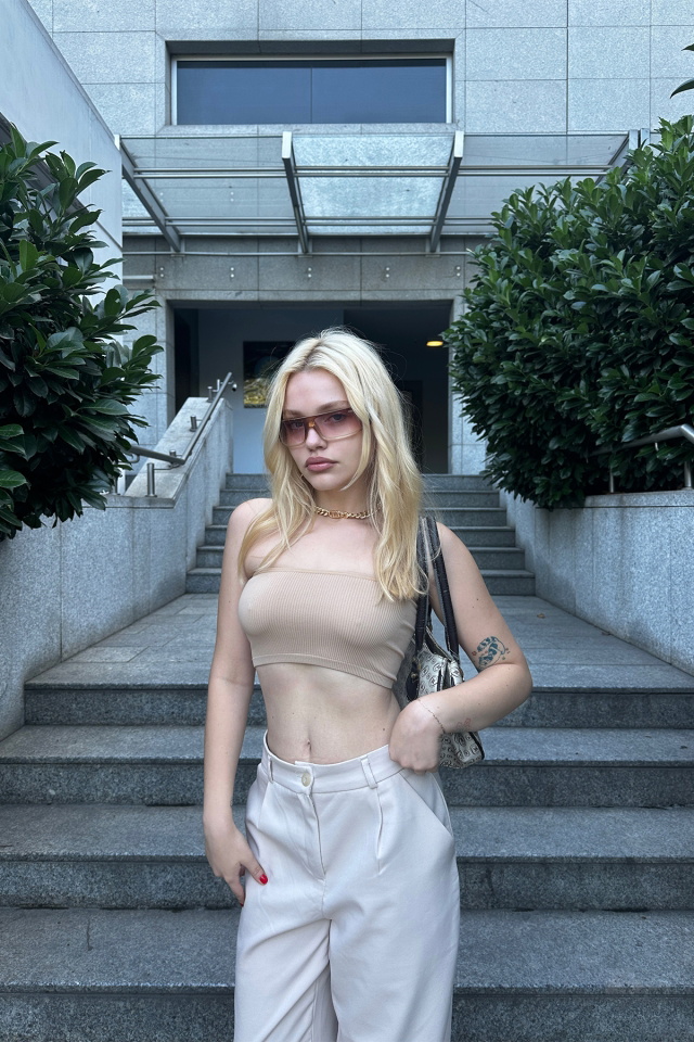 Bej Straplez Crop Top ATE7640