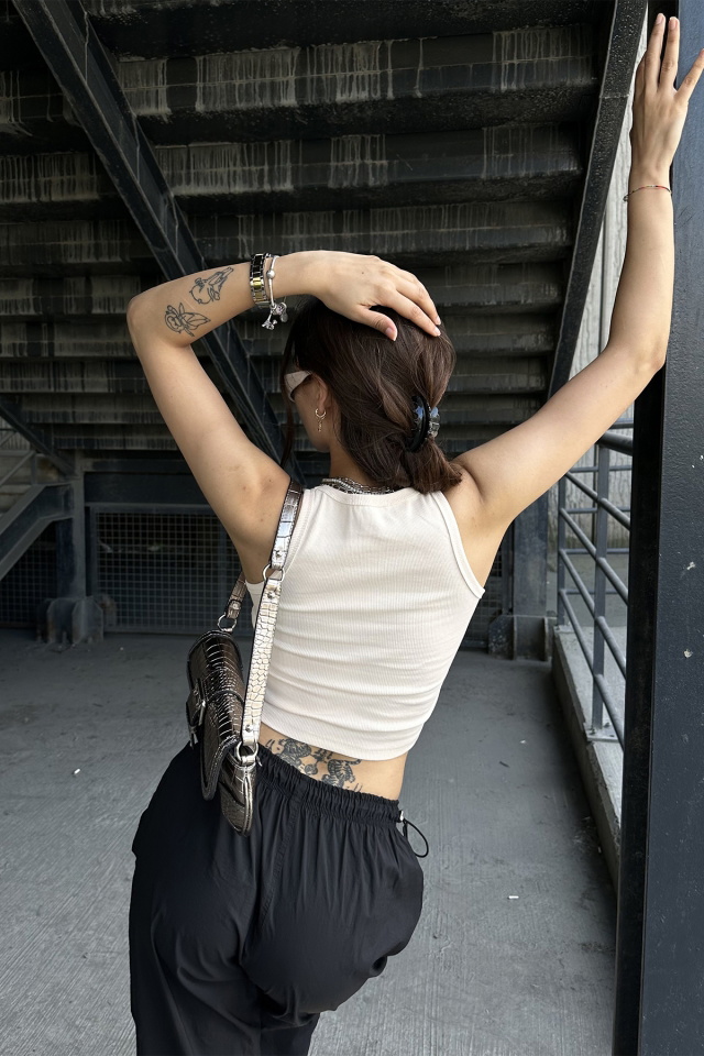 Beyaz Amour Parıs Yazılı Crop Top ATE7318 - 5
