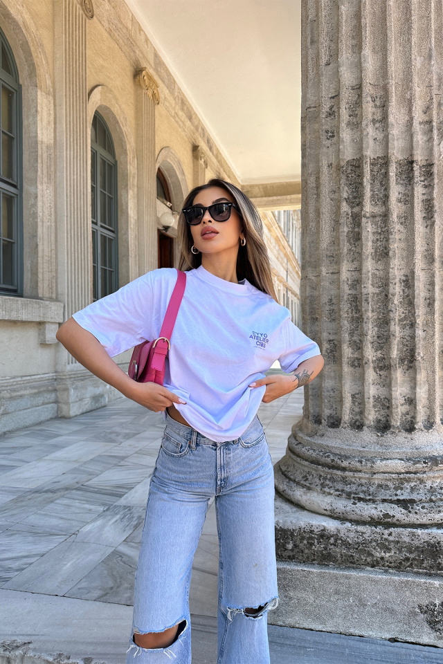 Beyaz Arkası Baskılı Tişört ATE5286