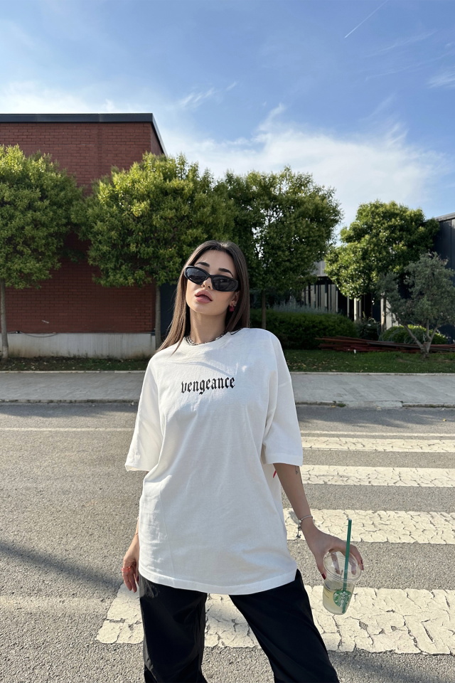 Beyaz Arkası Baskılı Tişört ATE7181 -