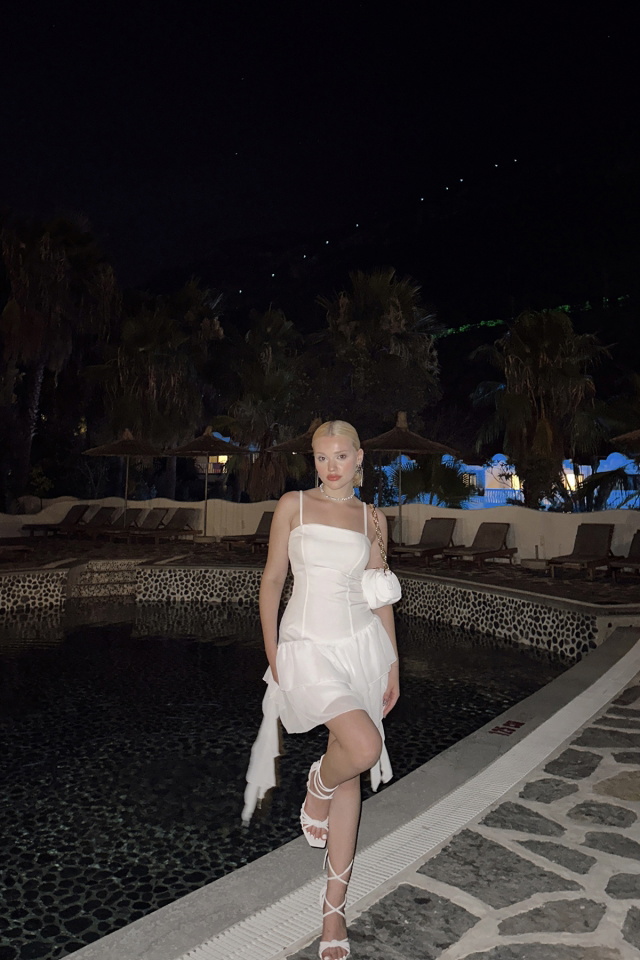 Beyaz Askılı Fırfır Detay Mini Elbise ATE7771 - 3