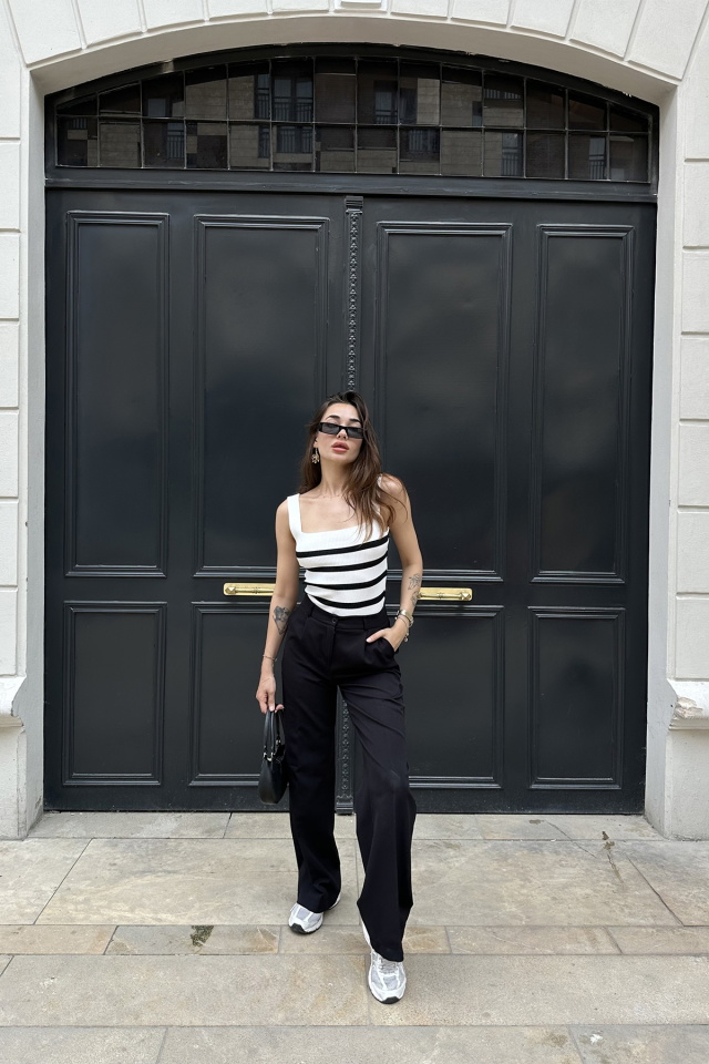 Beyaz Askılı Kare Yaka Crop Top ATE7419 - 5