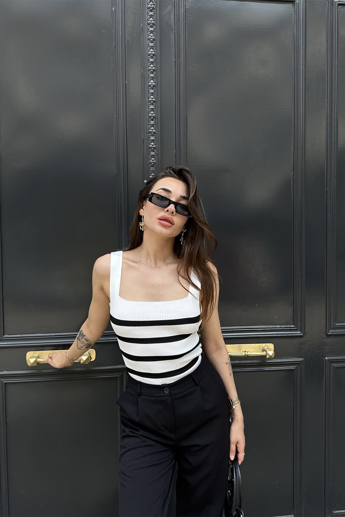 Beyaz Askılı Kare Yaka Crop Top - 1