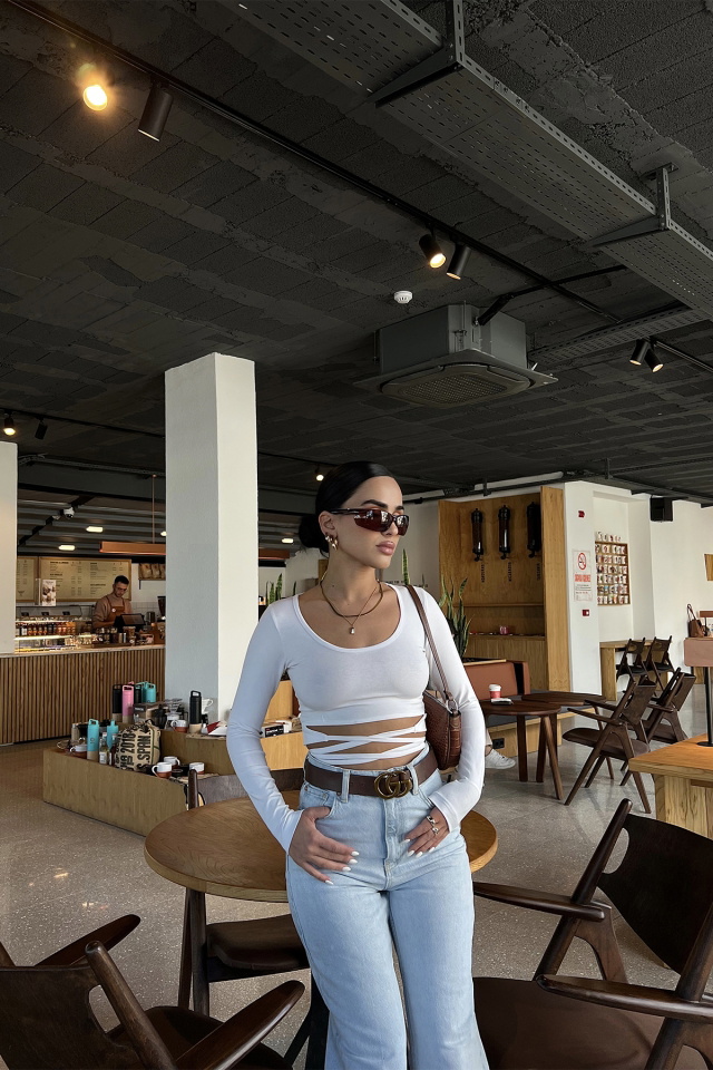 Beyaz Bağlamalı Crop Top ATE2428