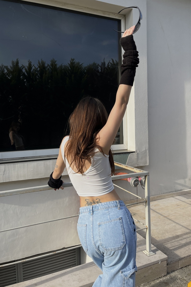Beyaz Basic Askılı Crop Top ATE6487