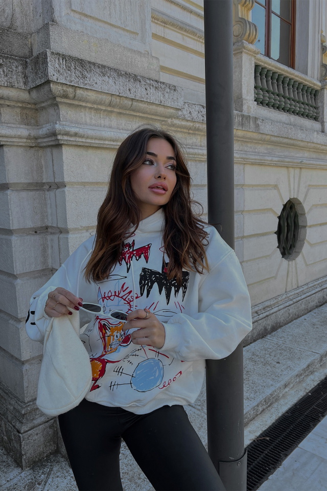 Beyaz Baskılı Oversize Kapşonlu Sweat ATE3233 