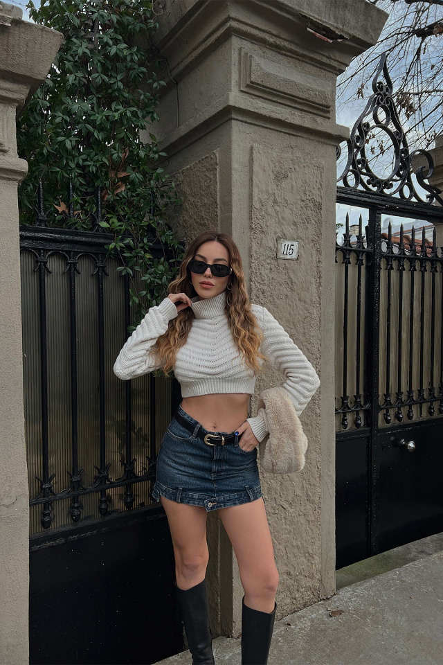 Beyaz Boğazlı Kazak ATE3186 - 3