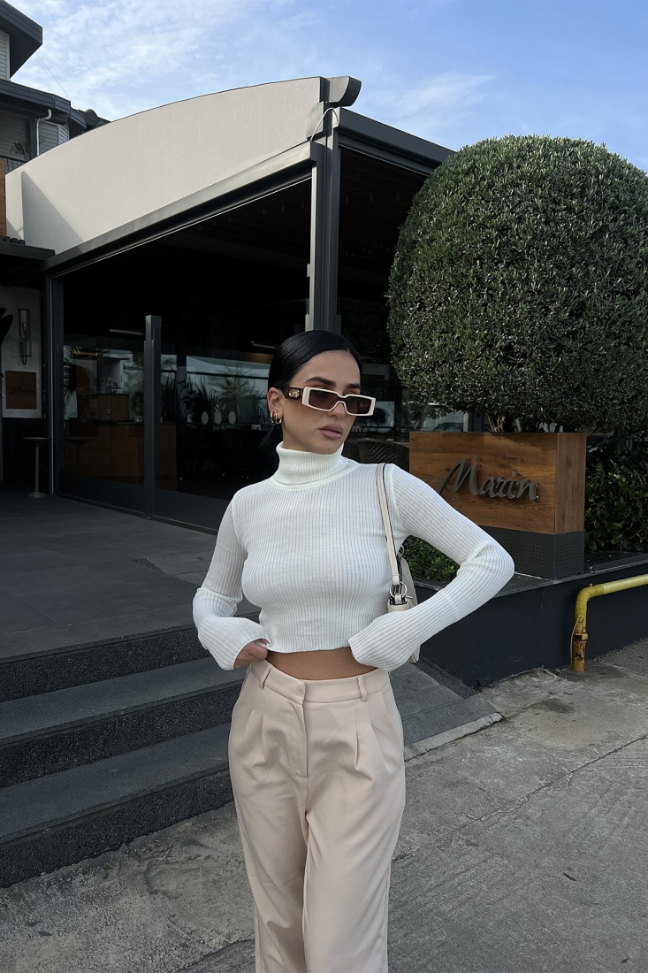 Beyaz Boğazlı Triko Kazak ATE2812 - EYYO