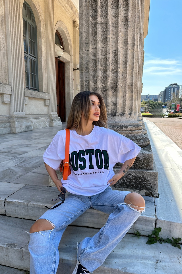 Beyaz Baston Baskılı Tişört ATE5306 - 3