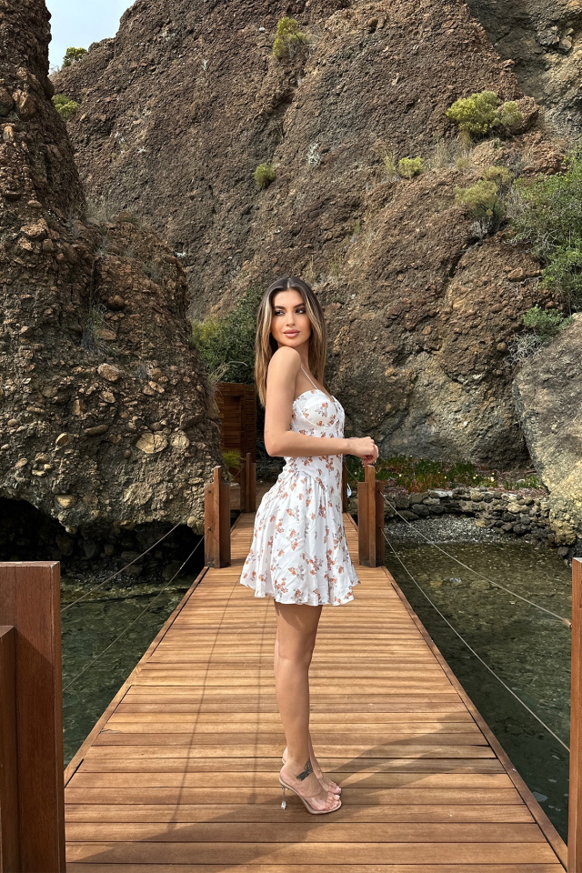 Beyaz Çiçek Desen İp Askılı Elbise ATE6571 - 5