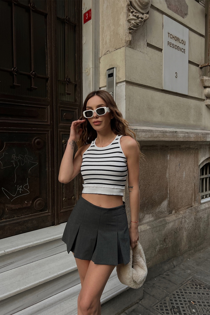 Beyaz Çizgili Crop Top ATE4437 - EYYO