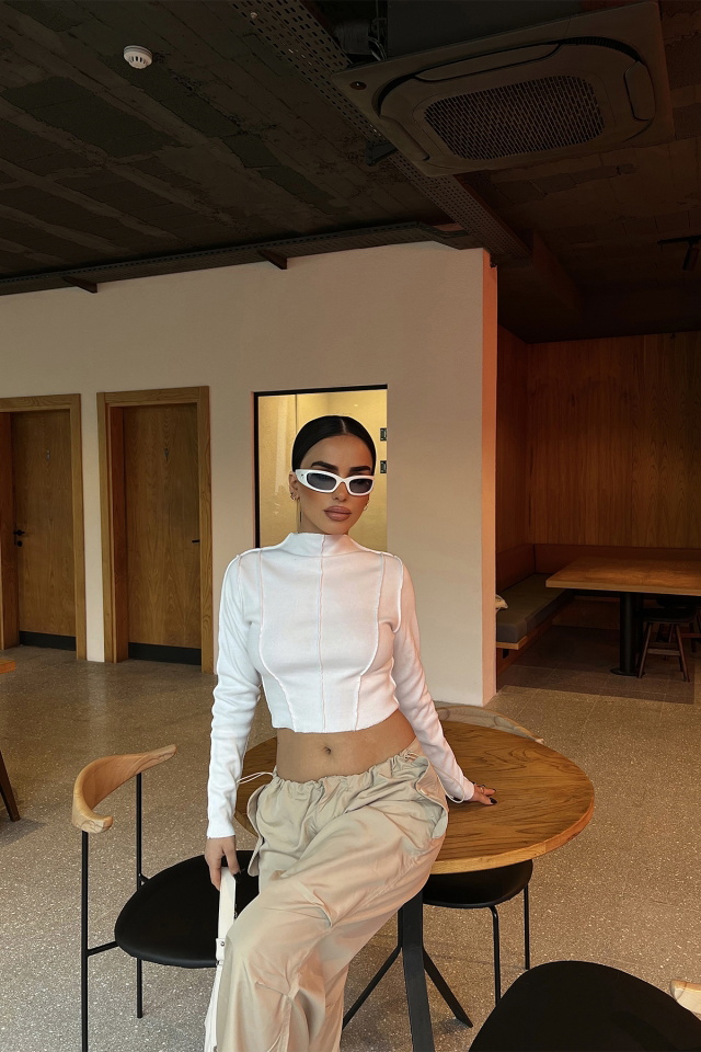 Beyaz Dikiş Detay Crop Top ATE4341 - 1