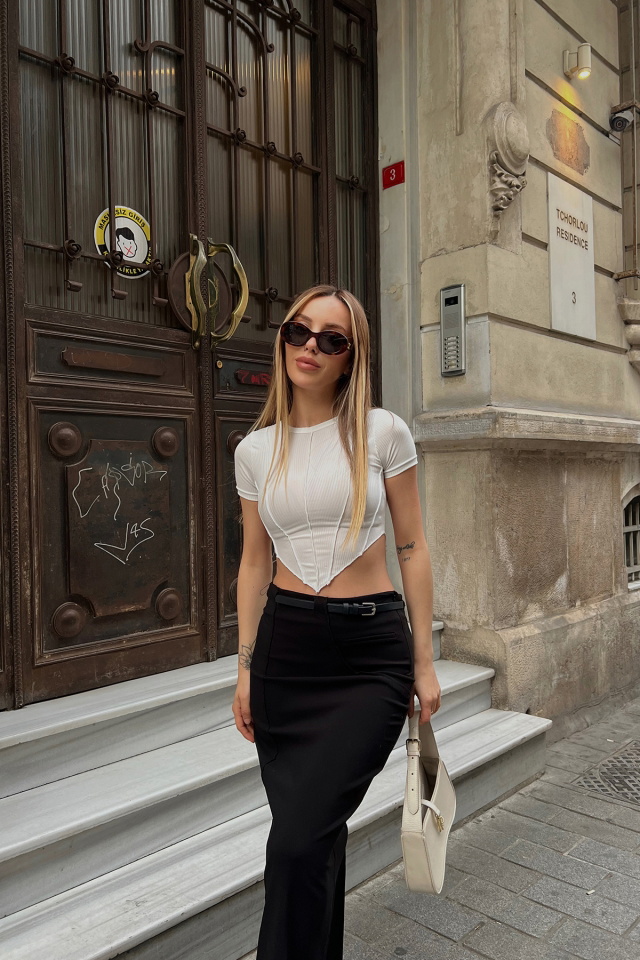 Beyaz Dikiş Detay Crop Top ATE6833 - 1