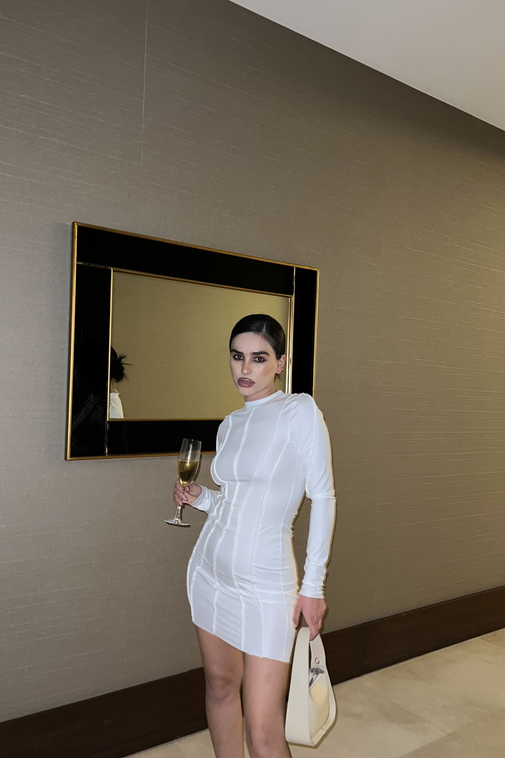 Beyaz Dikiş Detay Uzun Elbise ATE3380 - EYYO