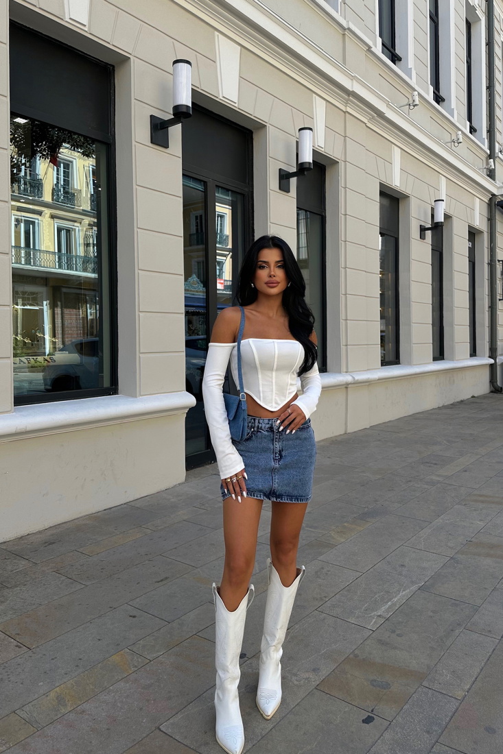 Beyaz Dikiş Detay Uzun Kol Crop Top ATE8523 - EYYO