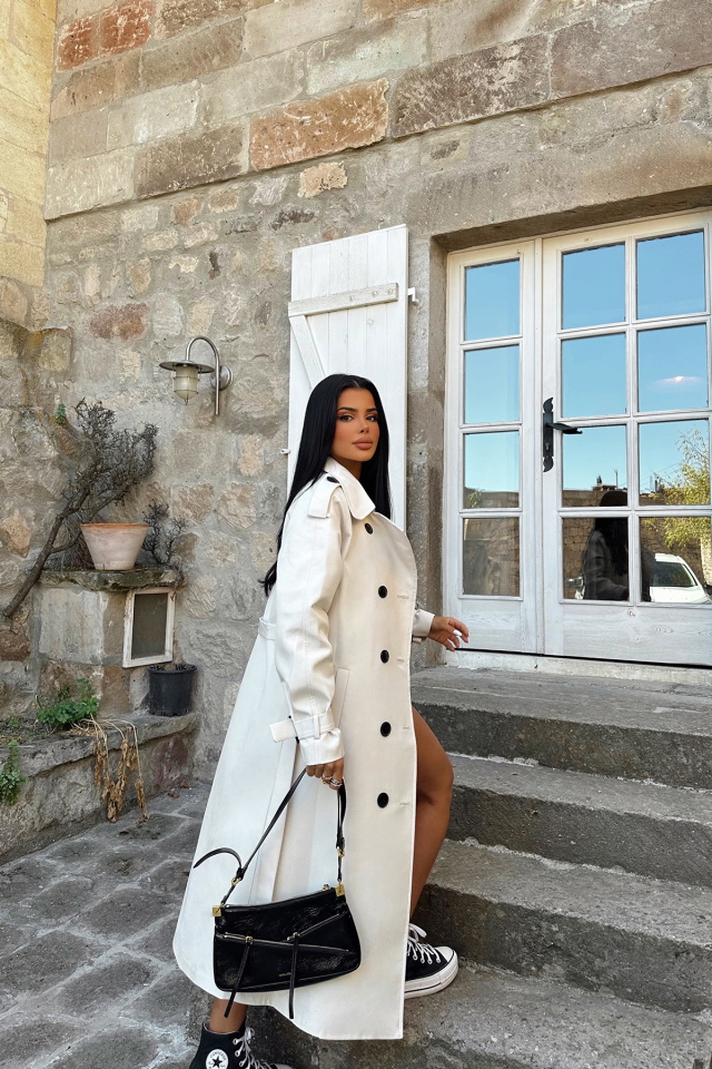 Beyaz Düğme Detay Trenckot ATE8627 - 4