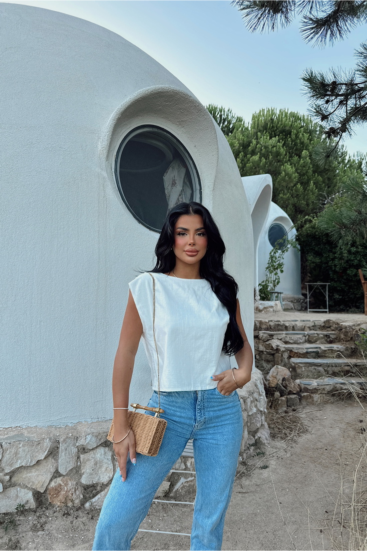 Beyaz Arelya Fiyonk Detay Bluz ATE-1301 - EYYO