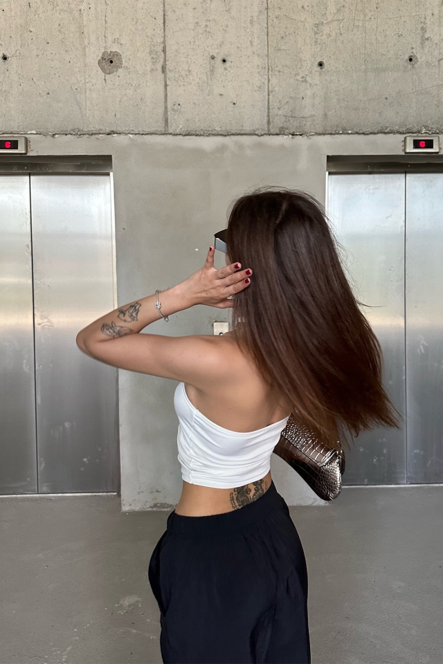 Beyaz Halka Detay Crop Top ATE7140