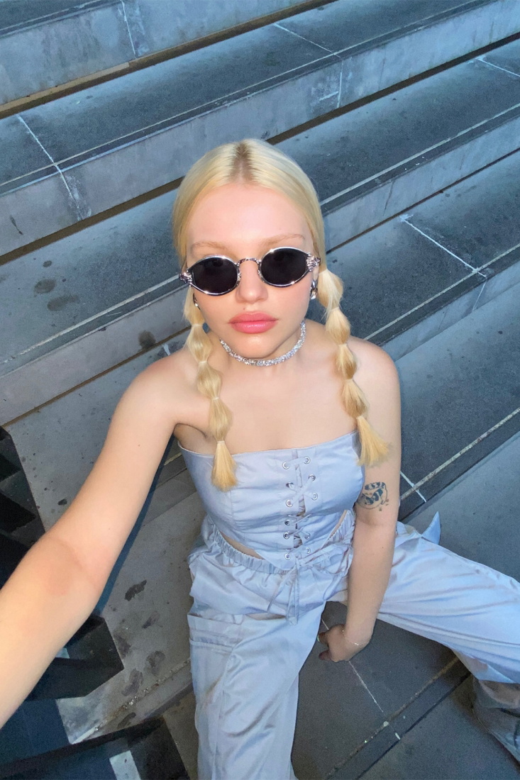 Beyaz İnce Çerçeveli Gözlük ATE3282 - 