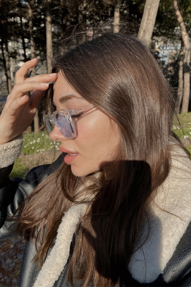 Beyaz İnce Çerçeveli Gözlük ATE4652 - 9