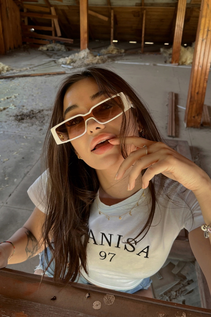 Beyaz Kalın Çerçeveli Gözlük ATE4602 - EYYO