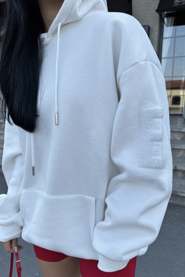 Beyaz Kapşonlu E Nakışlı Sweat ATE-0753 - 2
