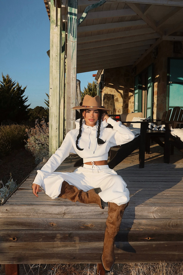 Beyaz Scarf Kapşonlu Eşofman Takım ATE-3692 - 4