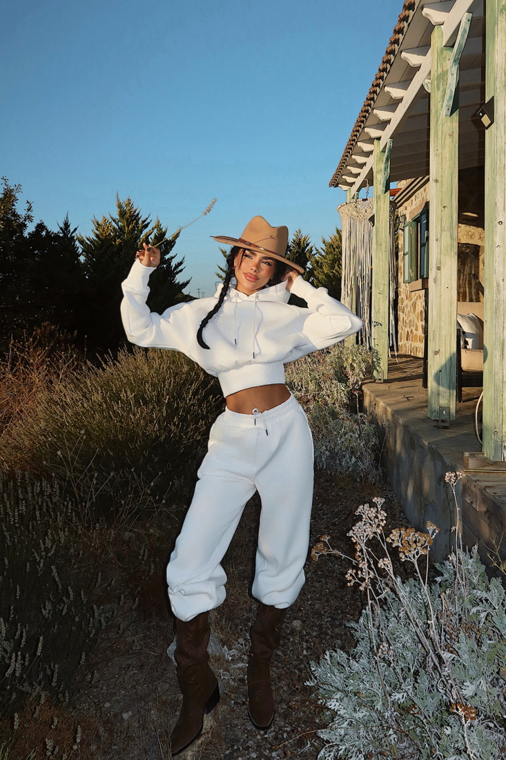 Beyaz Scarf Kapşonlu Eşofman Takım ATE-3692 - EYYO