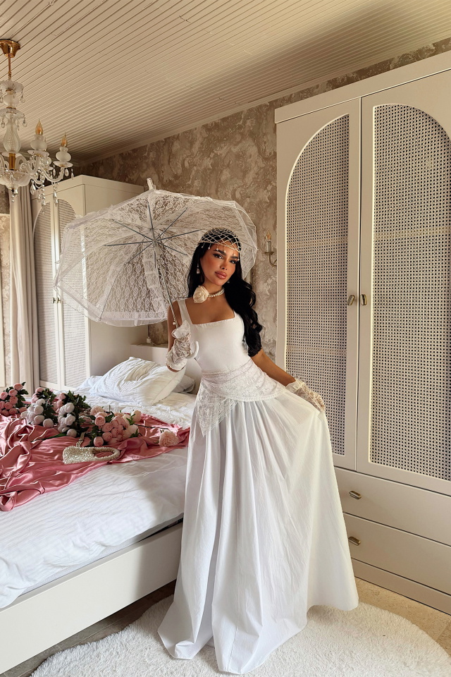 Beyaz Kare Yaka Askılı Uzun Elbise ATE-4189 - 3