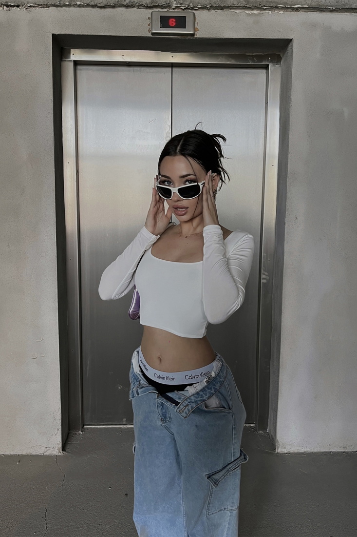 Beyaz Kare Yaka Crop Top ATE3929 - EYYO