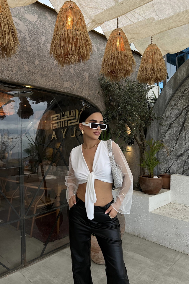 Beyaz Kolları Tül Bağlamalı Crop Top ATE2618 - 2