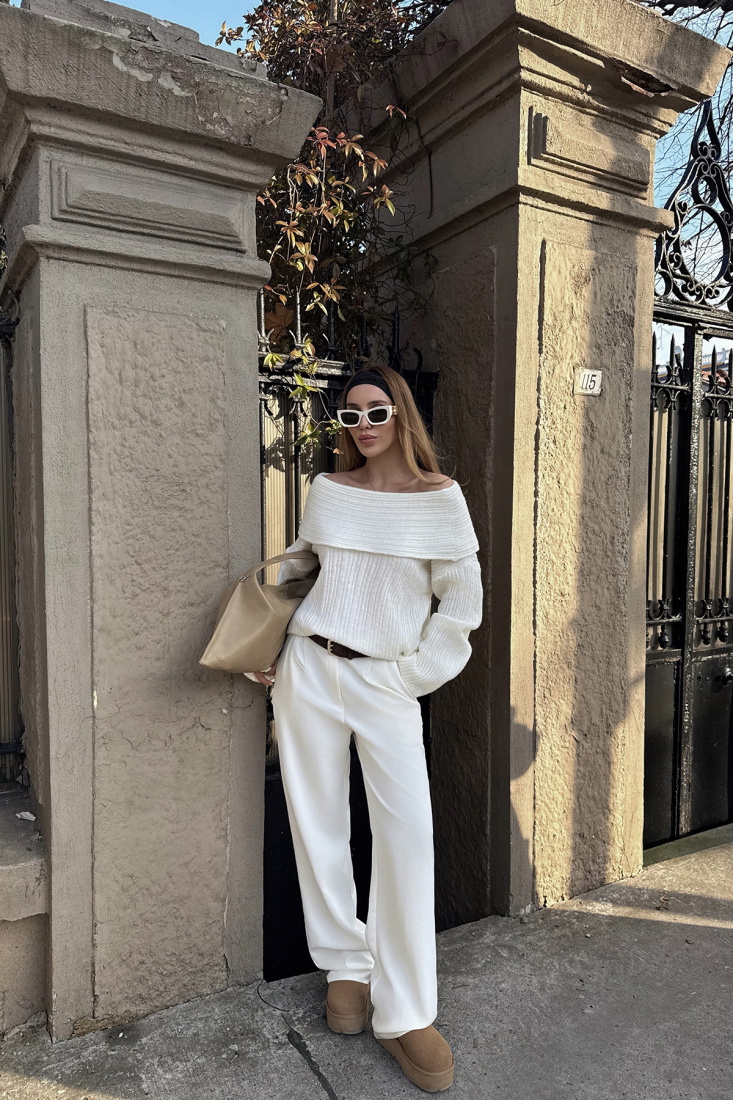 Beyaz Madonna Yaka Triko Kazak ATE-2277 - EYYO