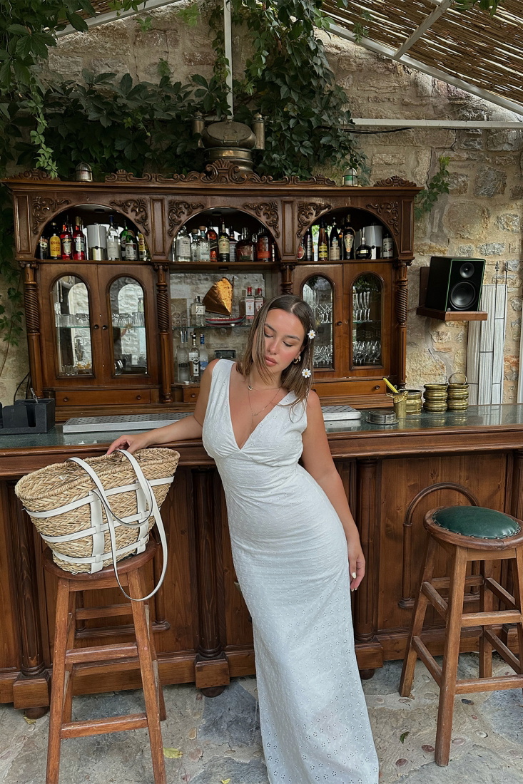 Beyaz Nakış Detay Uzun Elbise ATE7683 - EYYO