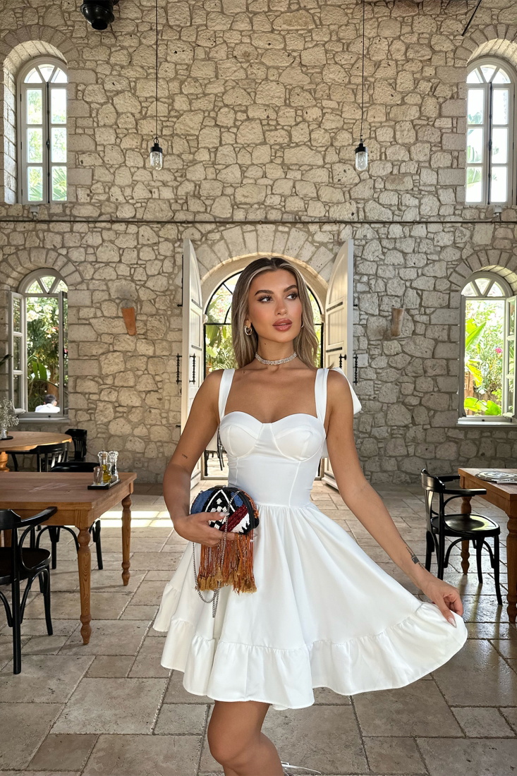 Beyaz Omuzu Bağlamalı Mini Elbise ATE7594 - EYYO