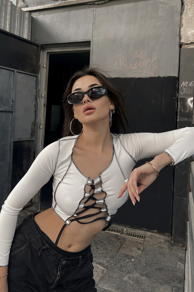 Beyaz Önden Bağlamalı Crop Top ATE3531 - 4