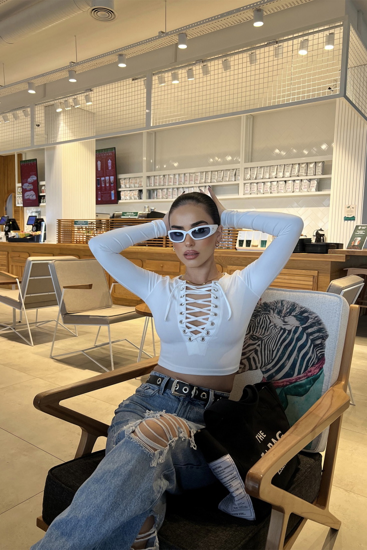 Beyaz Önden Bağlamalı Crop Top ATE4748 - EYYO