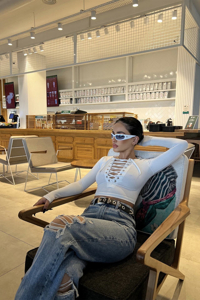 Beyaz Önden Bağlamalı Crop Top ATE4748 - 4