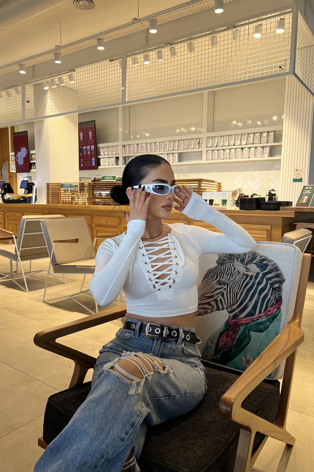 Beyaz Önden Bağlamalı Crop Top ATE4748 - 5