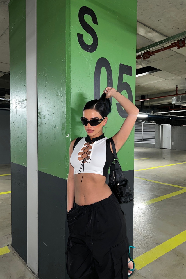 Beyaz Önden Bağlamalı Crop Top ATE6919 - 2