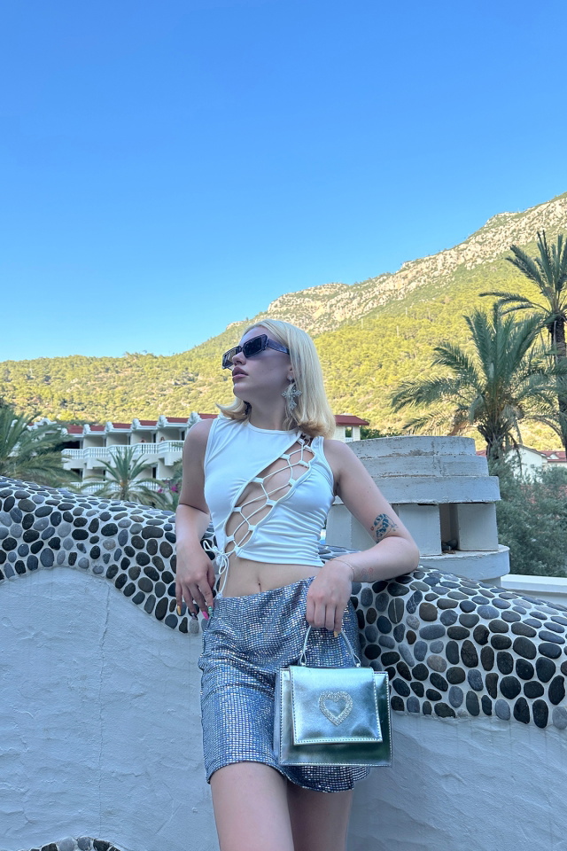 Beyaz Önden Bağlamalı Crop Top ATE7866 - 9