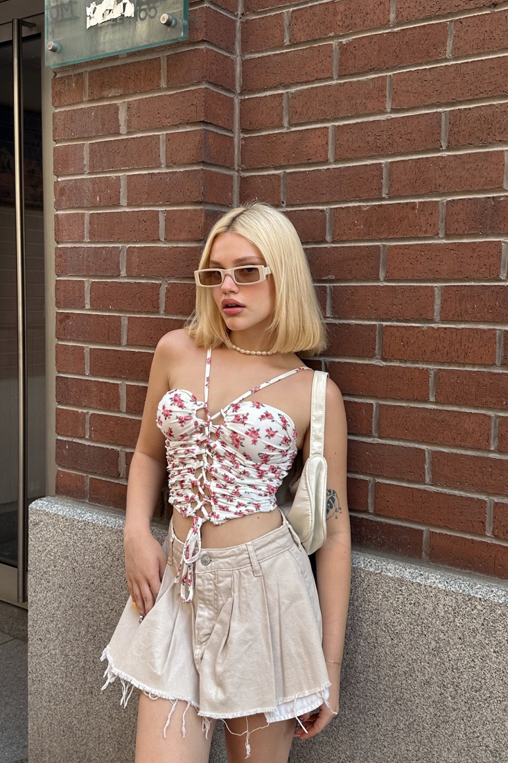 Beyaz Önden Bağlamalı Crop Top ATE7889 - EYYO